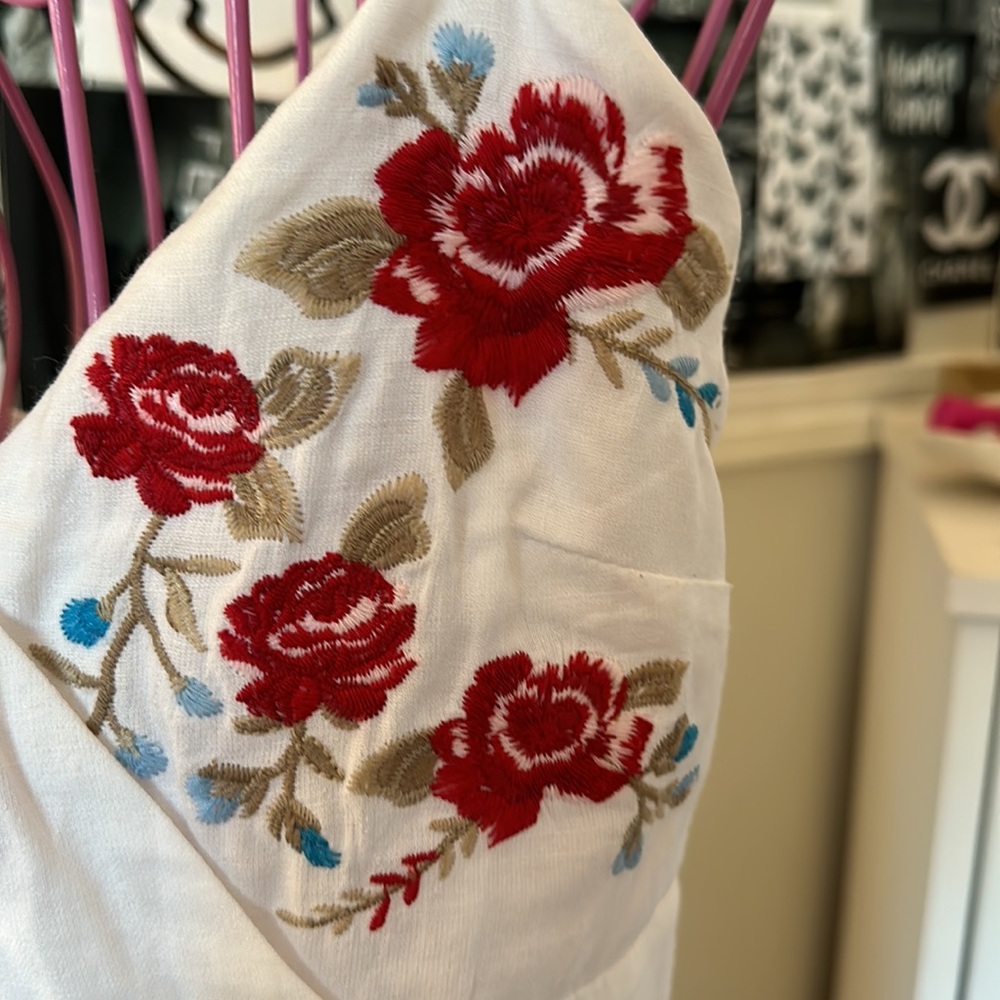 Threaded Flower Pattern White Dress - image 3